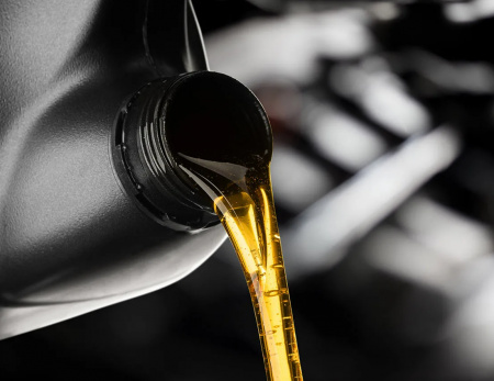 Как хранить моторное масло и есть ли у него срок годности